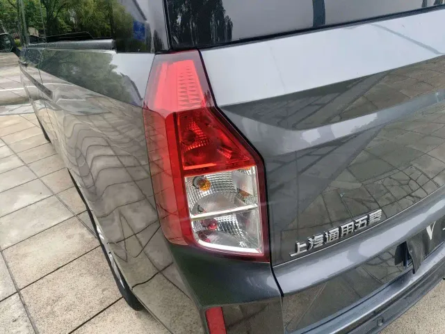 Wuling Motors Wuling Journey 2021 1.5T Manual Luxury Edition — Фото автомобиля 11