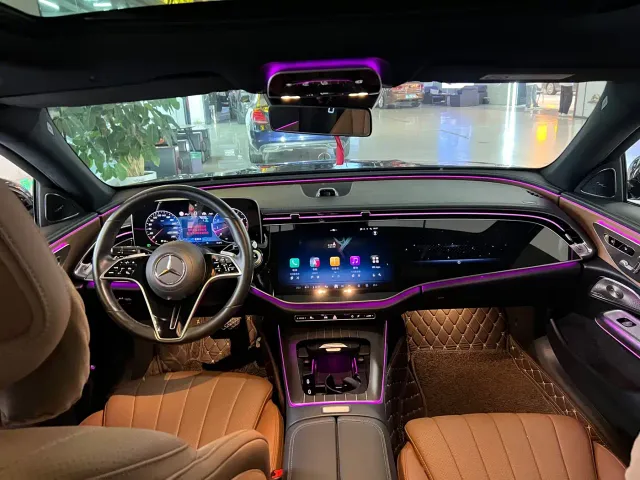 Mercedes-Benz E-Class — Фото автомобиля 6