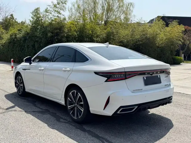 Chery Arrizo 8 — Фото автомобиля 7