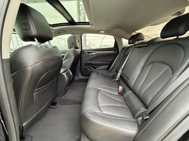 Buick LaCrosse — Фото автомобиля 8
