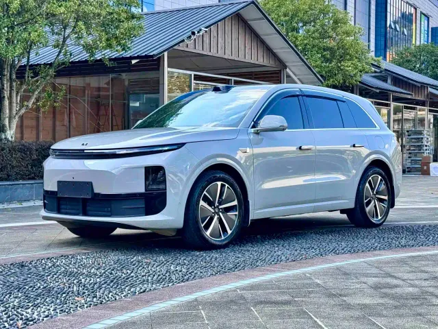 Li Auto L6 — Фото автомобиля 3