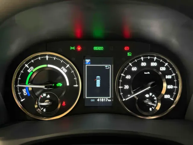 Lexus LM — Фото автомобиля 21