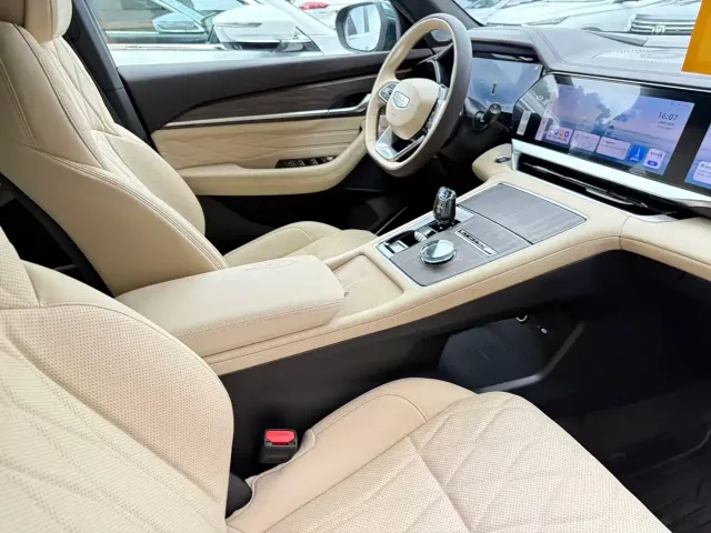 Geely Xingyue L — Фото автомобиля 12