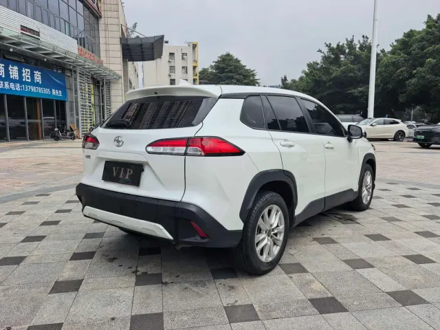 Toyota Corolla Cross — Фото автомобиля 7
