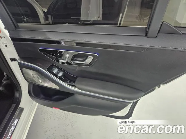 Mercedes-Benz S-Class — Фото автомобиля 18