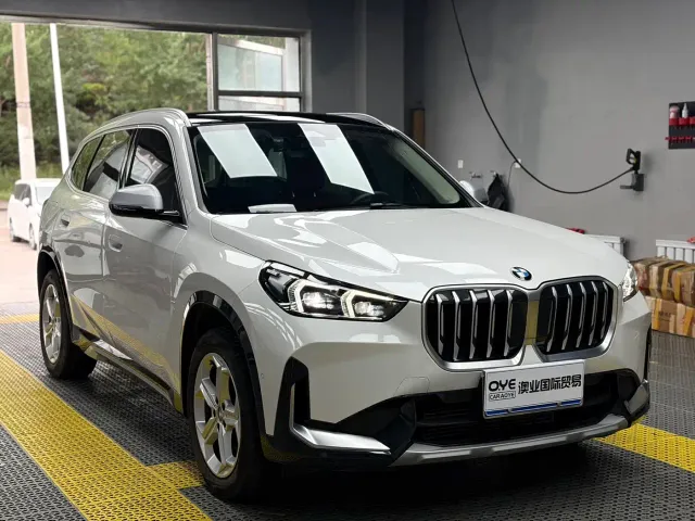 BMW X1 — Фото автомобиля 3