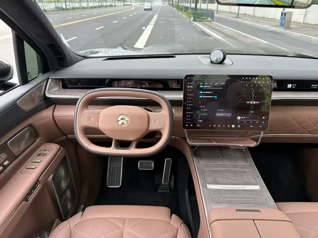 Nio ES9 — Фото автомобиля 12