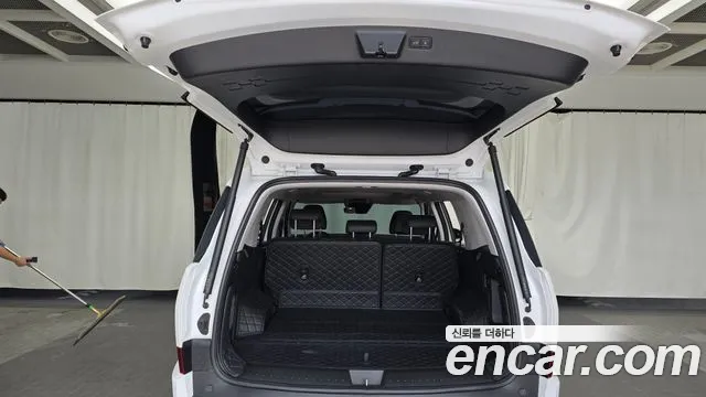 Hyundai Santafe — Фото автомобиля 20