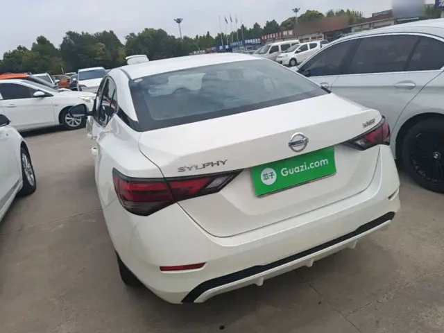 Nissan Sylphy — Фото автомобиля 22