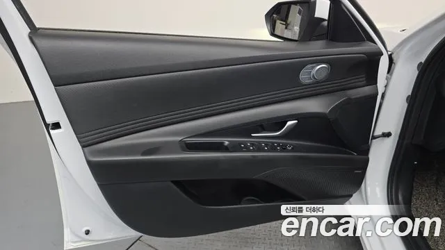 Hyundai Avante CN7 — Фото автомобиля 13