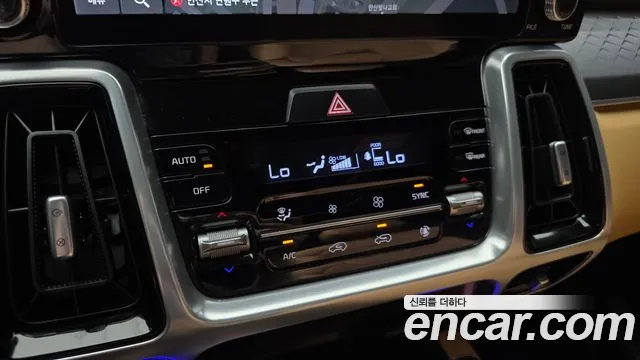 Kia Sorento Sorento 4-е поколение Бензин 2.5T 2WD — Фото автомобиля 29