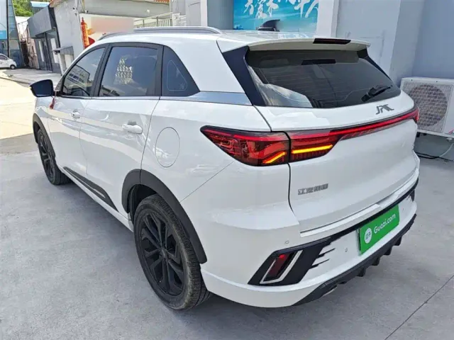 JAC Motors JAC QX PHEV — Фото автомобиля 4