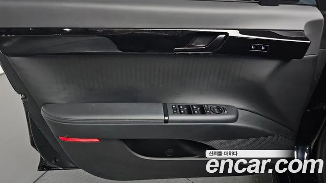 Hyundai Grandeur GN7 — Фото автомобиля 12