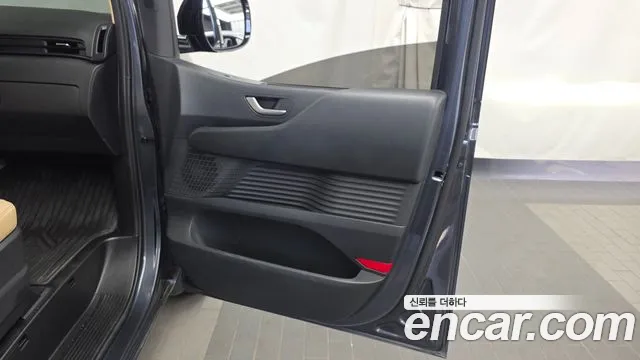 Hyundai Staria — Фото автомобиля 14