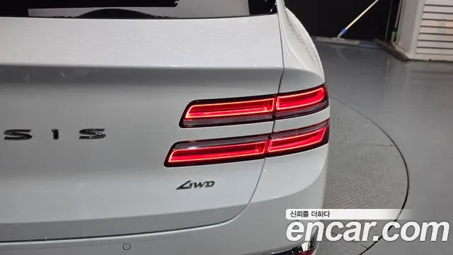 Genesis GV80 — Фото автомобиля 8