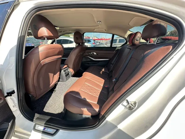 BMW 3 Series — Фото автомобиля 11