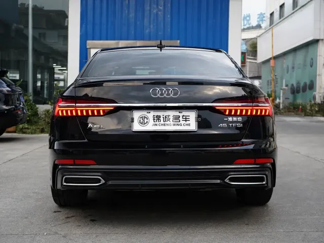 Audi A6L — Фото автомобиля 8