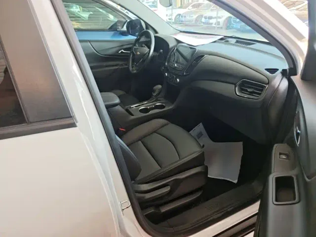 Chevrolet Equinox — Фото автомобиля 24