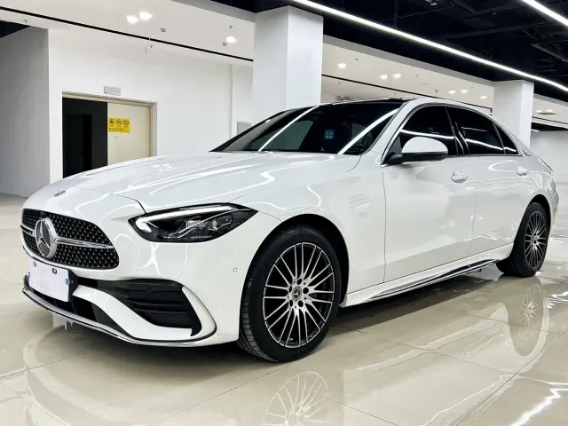 Mercedes-Benz C-Class — Фото автомобиля 2
