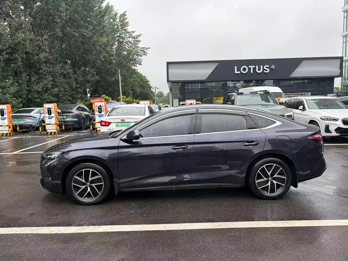BYD Qin L 2024 DM-i 120KM Leading — Фото автомобиля 13