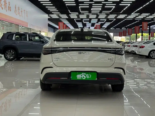 BYD Seal 07 DM-i — Фото автомобиля 11