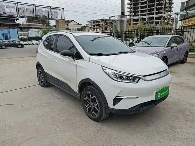 BYD Yuan Pro — Фото автомобиля 3