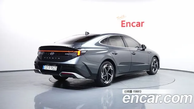 Фотография автомобиля — Hyundai Sonata