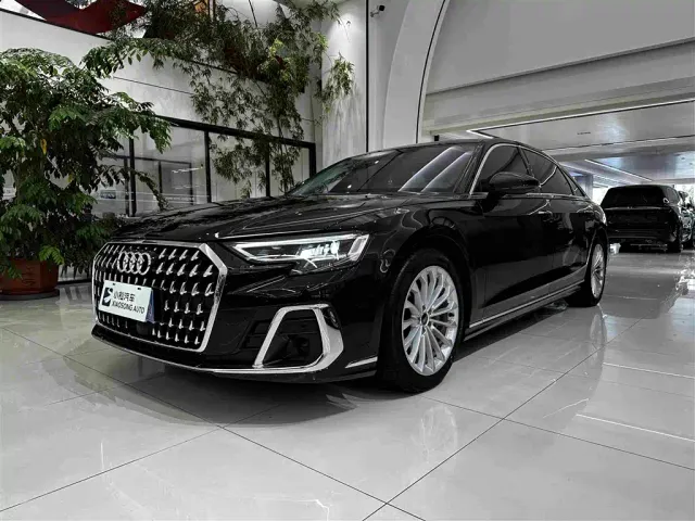 Фотография автомобиля — Audi A8