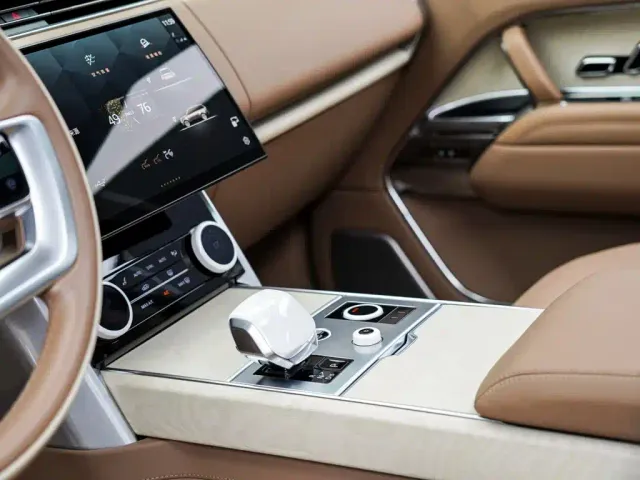 Land Rover Range Rover — Фото автомобиля 24