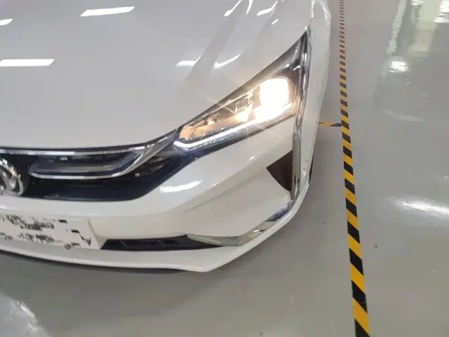 Dongfeng Yixuan — Фото автомобиля 23
