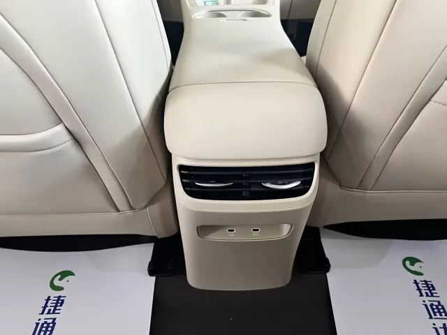 Shangjie SUV — Фото автомобиля 15