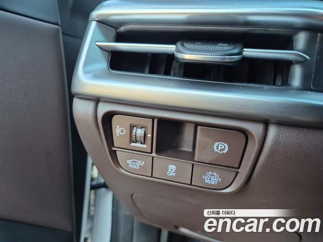 Hyundai Grandeur GN7 — Фото автомобиля 13
