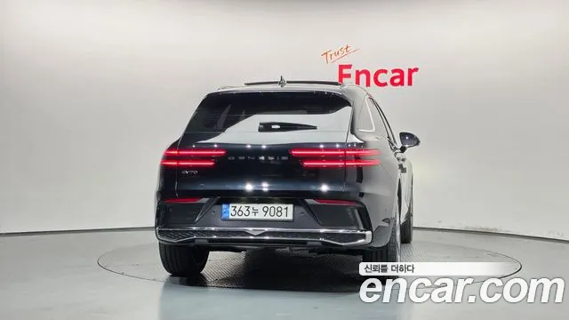 Genesis GV70 — Фото автомобиля 4