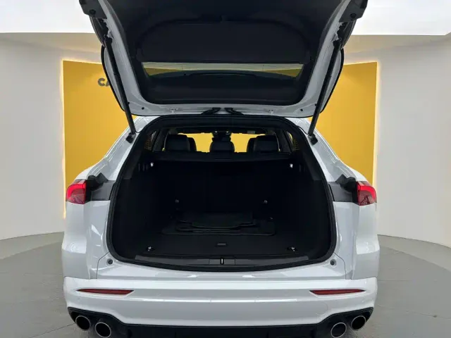 Maserati Grecale — Фото автомобиля 2