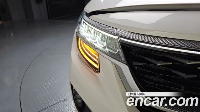 Kia Seltos — Фото автомобиля 6