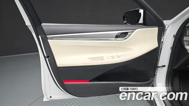 Hyundai Grandeur (New) Hybrid — Фото автомобиля 13