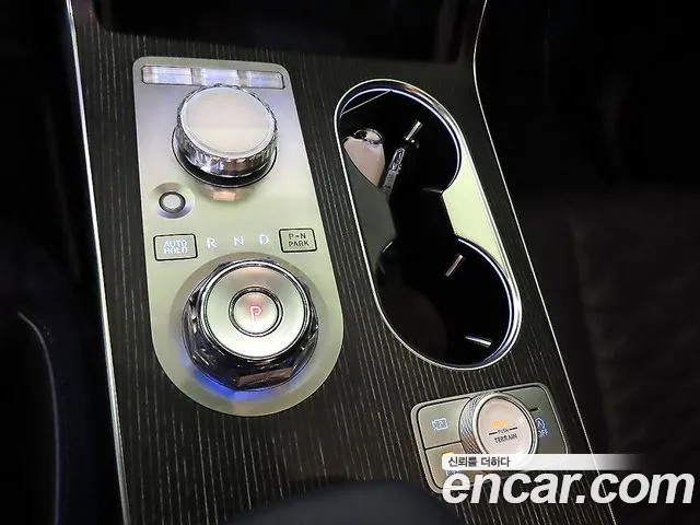 Genesis GV80 — Фото автомобиля 12