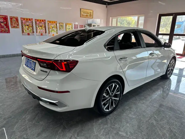 Kia K3 — Фото автомобиля 5