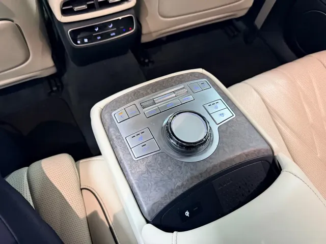 Genesis Pure Electric G80 — Фото автомобиля 18