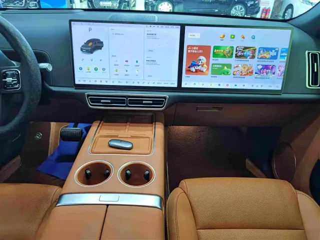 Li Auto L7 — Фото автомобиля 7