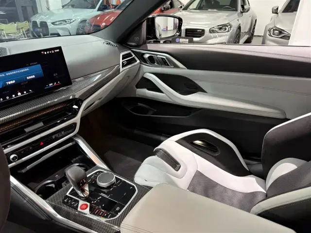 BMW M4 — Фото автомобиля 8