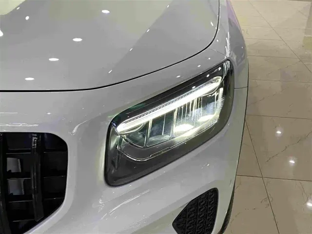 Mercedes-Benz GLB-Class — Фото автомобиля 4