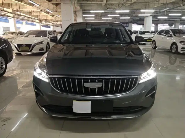 Geely Emgrand — Фото автомобиля 2