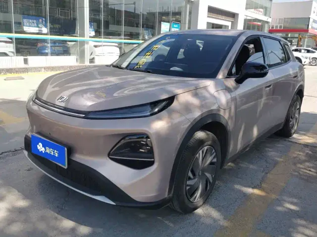 Фотография автомобиля — Changan Qiyuan Q05