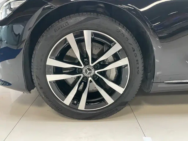 Mercedes-Benz S-Class — Фото автомобиля 23