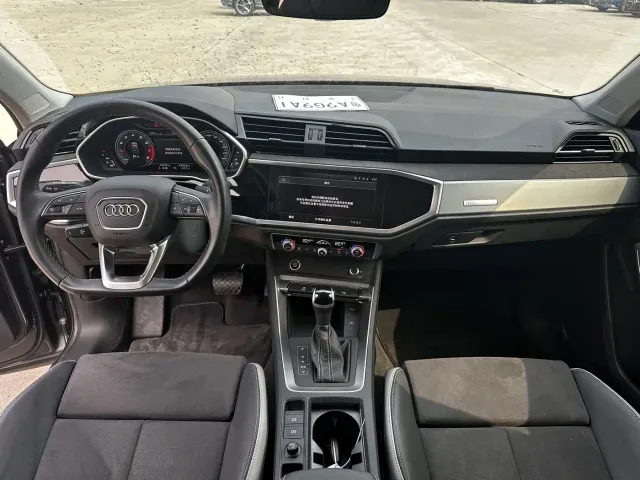 Audi Q3 — Фото автомобиля 12