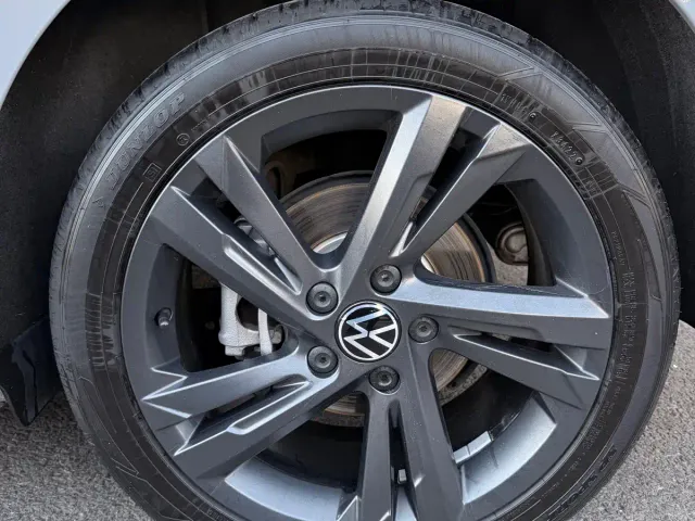 Volkswagen Golf — Фото автомобиля 13