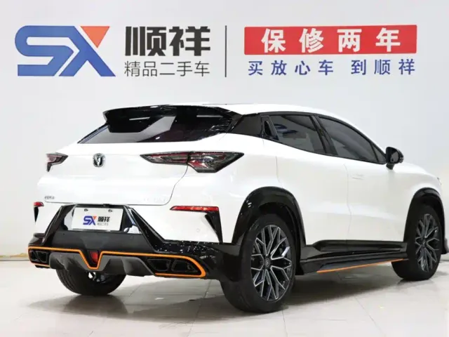 Changan UNI-T — Фото автомобиля 4