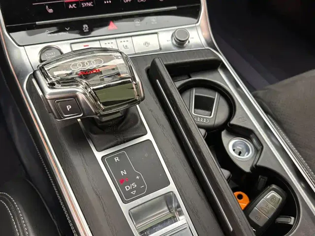 Audi A6L — Фото автомобиля 16