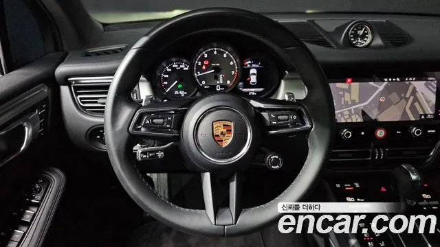 Porsche Macan — Фото автомобиля 19